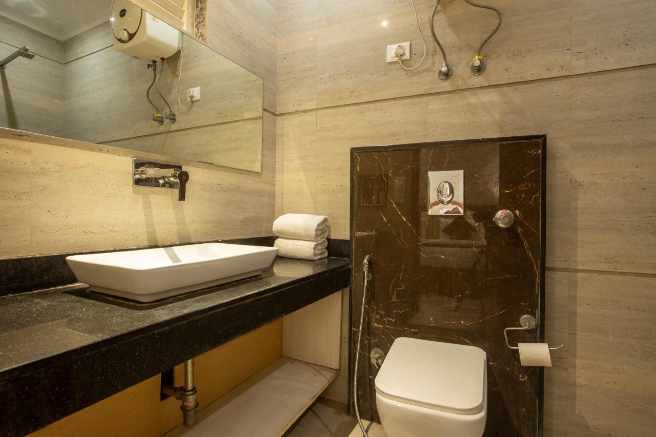 Hotel Arch Suites - Near Aerocity Νέο Δελχί Εξωτερικό φωτογραφία