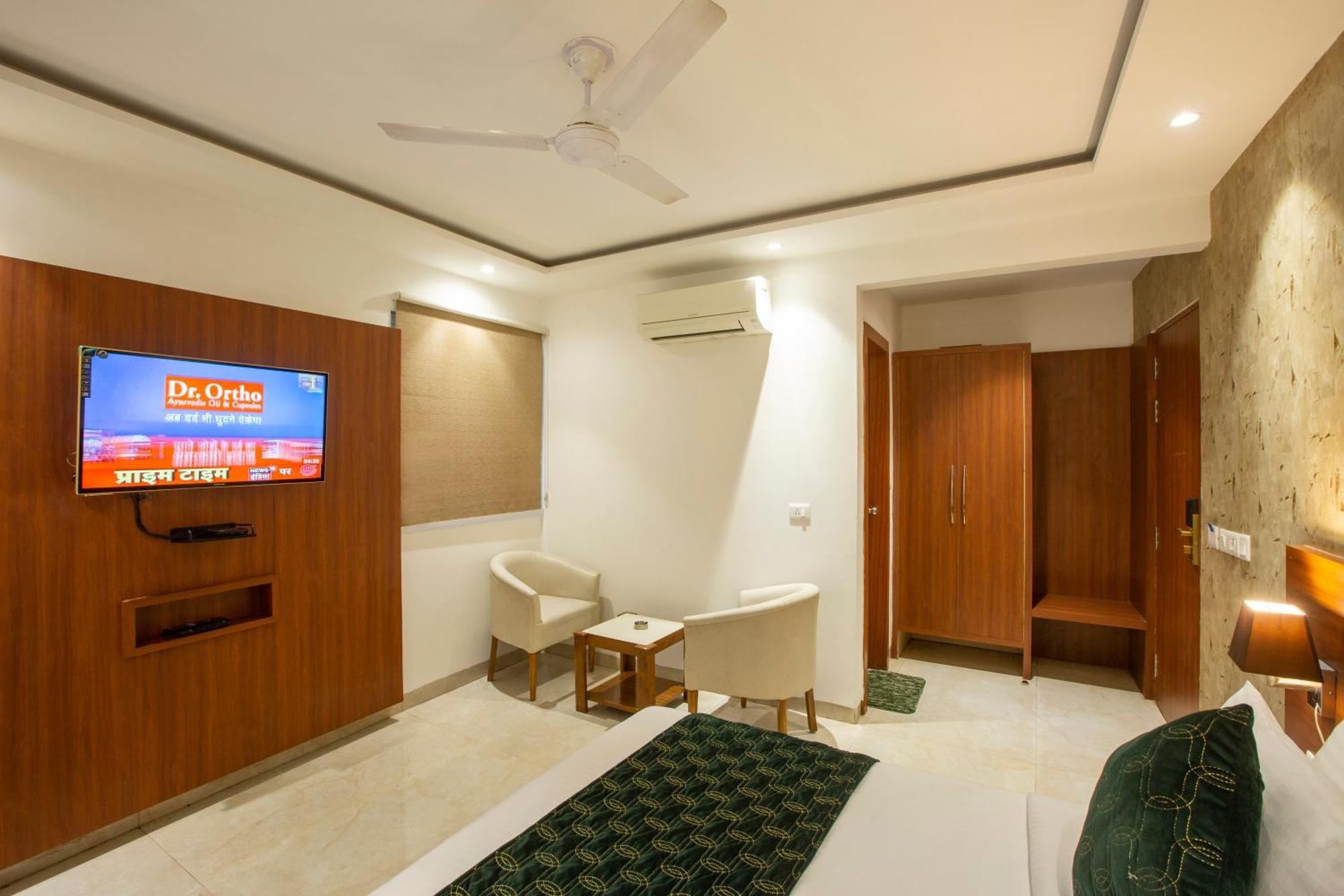 Hotel Arch Suites - Near Aerocity Νέο Δελχί Εξωτερικό φωτογραφία