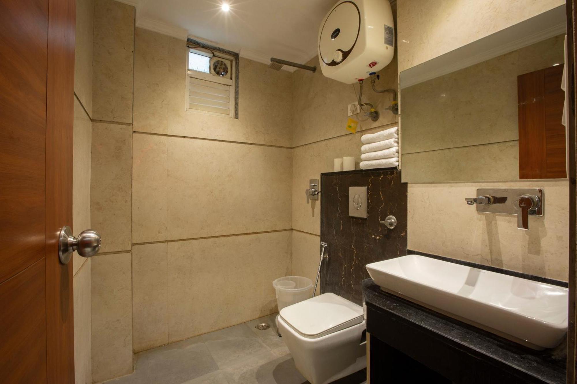 Hotel Arch Suites - Near Aerocity Νέο Δελχί Εξωτερικό φωτογραφία